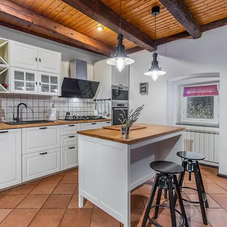 Beautiful In With Wifi 度假居 Krasica (Primorje-Gorski Kotar)